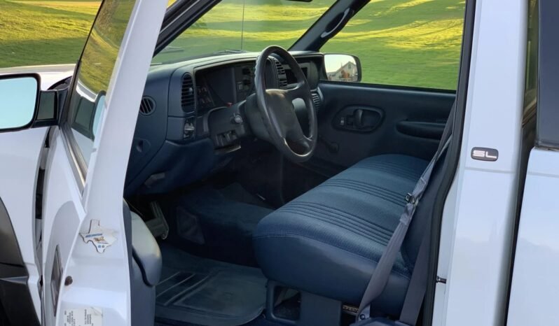 
								2000 GMC Sierra Classic K2500 SL full									