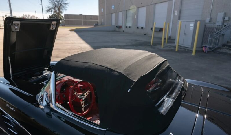 
								1961 Chevrolet Corvette Black full									