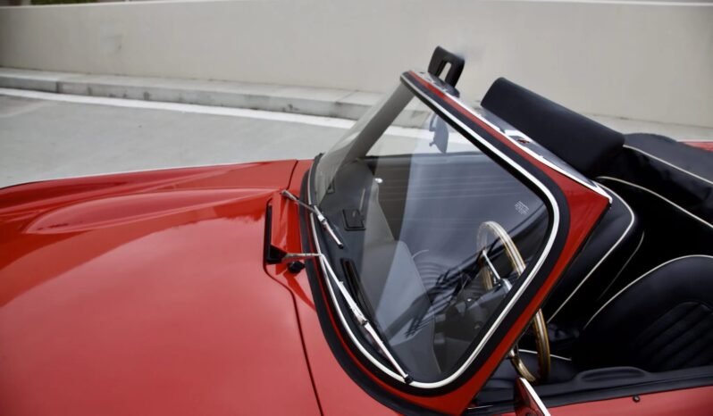 
								1968 Triumph TR250 Red full									