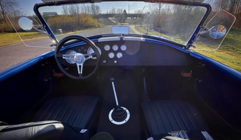 
								1965 Factory Five Racing MK2 Shelby Cobra V8 full									