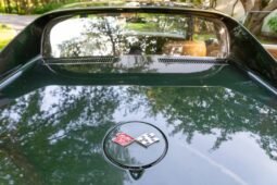 
										1969 Chevrolet C3 Corvette V8 full									