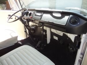 1971 Volkswagen Type-2 Transporter