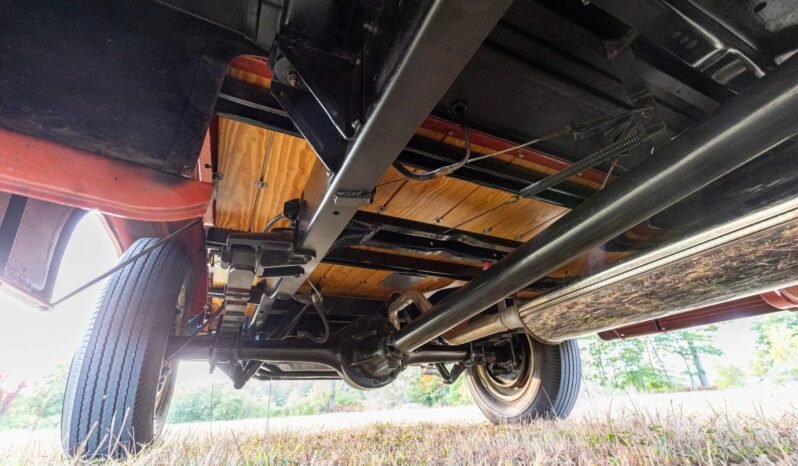
								1955 GMC 100 Suburban full									