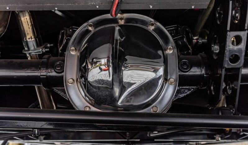 
								1933 Ford Factory Five Hot Rod full									