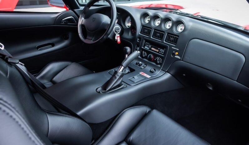 
								2002 Dodge Viper GTS V10 full									