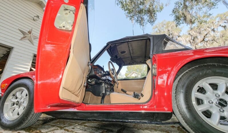 
								1972 Triumph TR6 Red full									