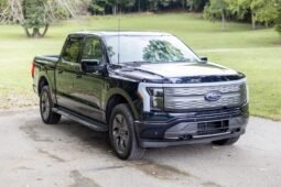 2022 Ford F-150 Lightning Lariat AWD