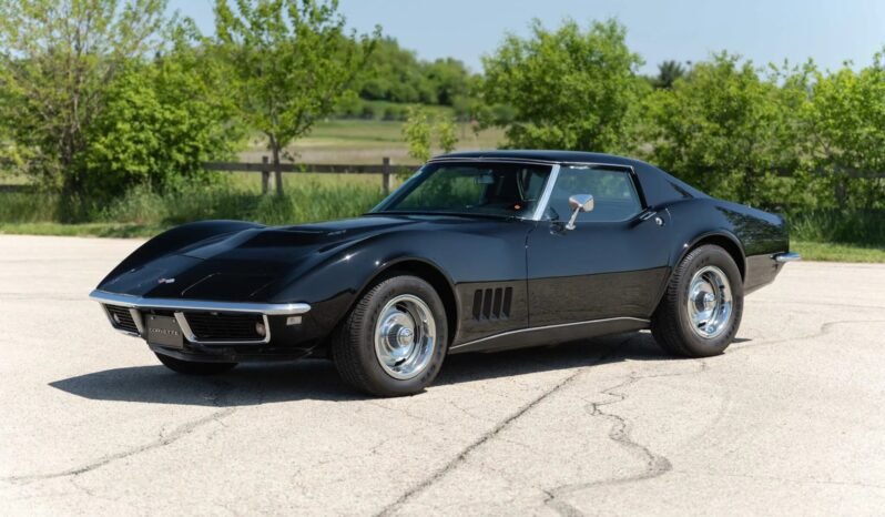 
								1968 Chevrolet C3 Corvette Coupe V8 full									