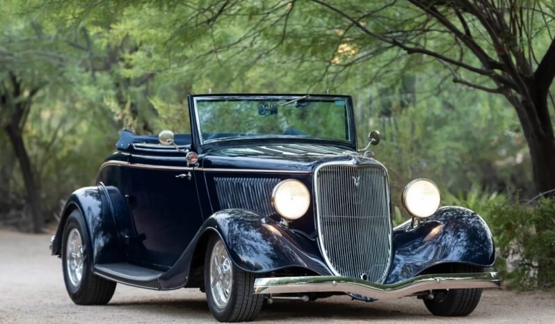 
								1933 Ford Cabriolet Street Rod full									