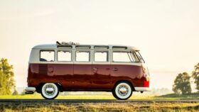1966 Volkswagen Type 2 Deluxe Bus