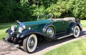 1932 Packard 902 Roadster