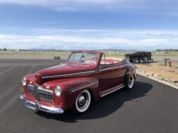 1942 Ford Super Deluxe V8