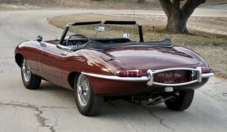 
								1966 Jaguar XKE full									