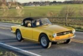 1972 Triumph TR6 Yellow