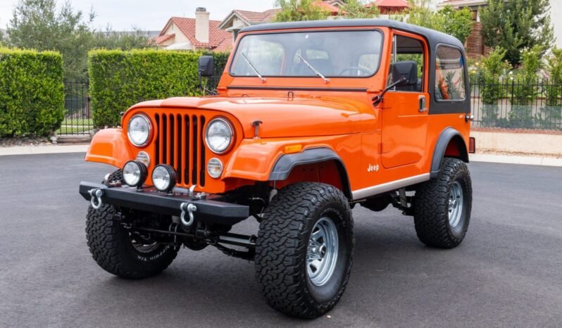 
								1983 Jeep CJ-7 4X4 full									