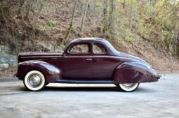 1940 Ford Deluxe Coupe V8 3-Speed