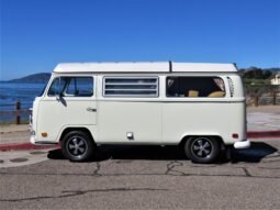 1971 Volkswagen Bus Westfalia Camper