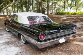 1961 Ford Galaxie Sunliner