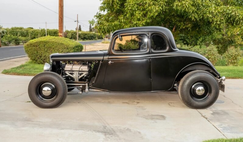 
								1933 Ford 5-Window V8 full									