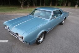 1967 Oldsmobile Cutlass Holiday Coupe