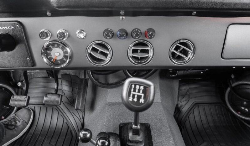 
								1967 Ford Bronco BluePrint V8 full									