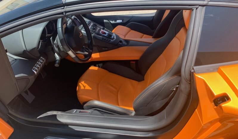 
								2014 Lamborghini Aventador full									