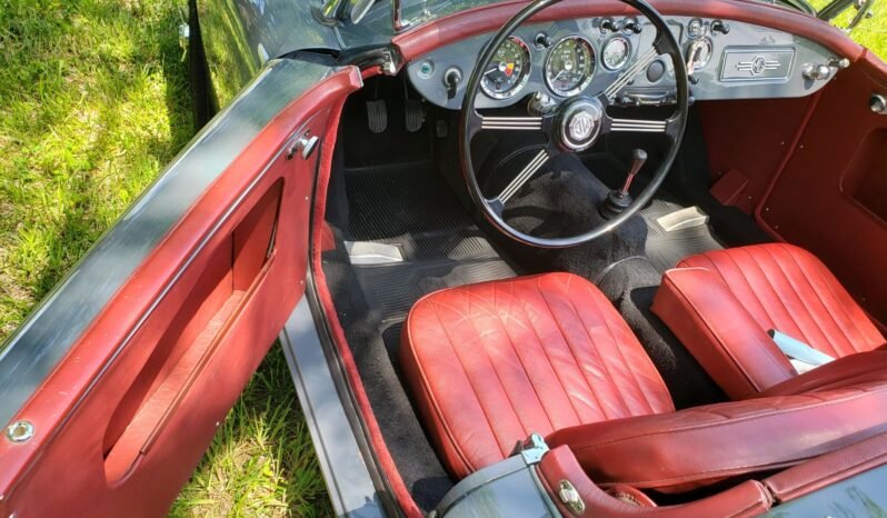 
								1960 MG MGA 1600 full									