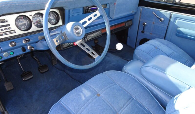 
								1977 Jeep J10 Honcho V8 Pickup Truck full									