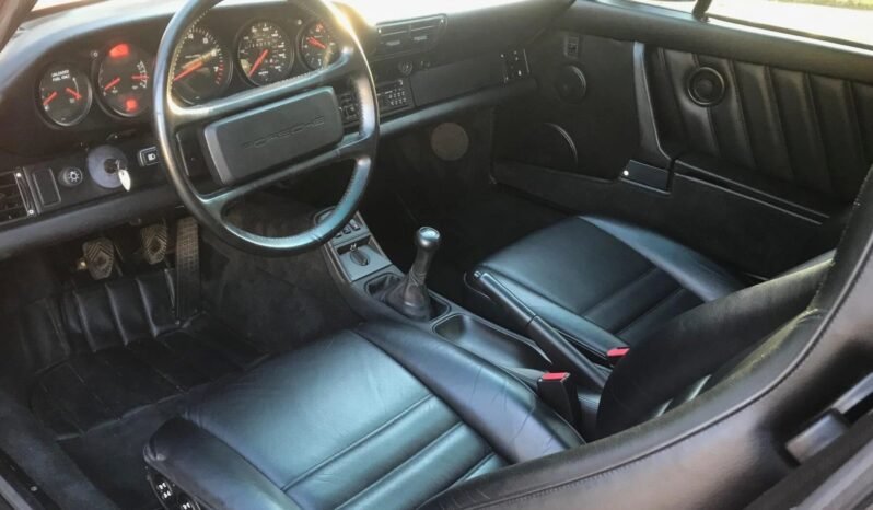 
								1989 Porsche 911 Carrera 4 full									