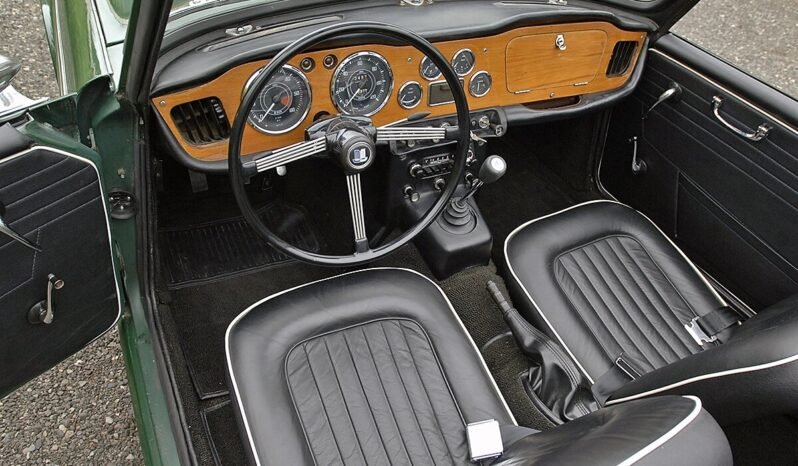 
								1966 Triumph TR4A IRS full									