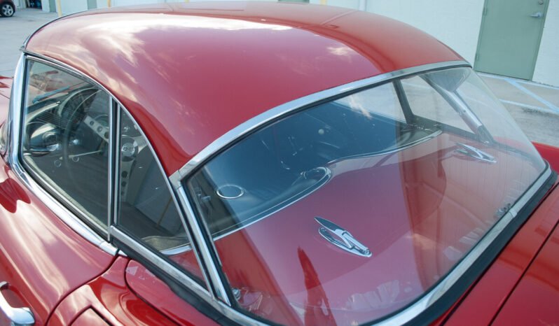 
								1960 Chevrolet Corvette C1 283 V8 full									