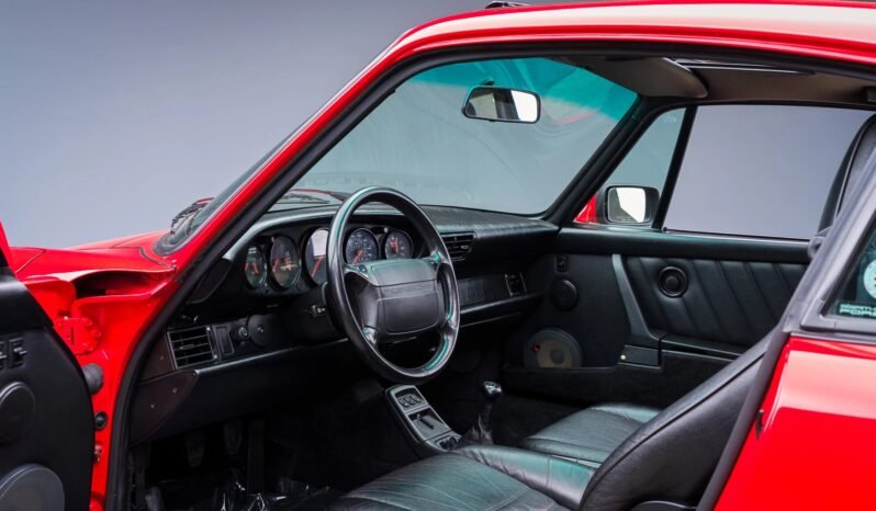 
								1990 Porsche 911 Carrera Coupe full									