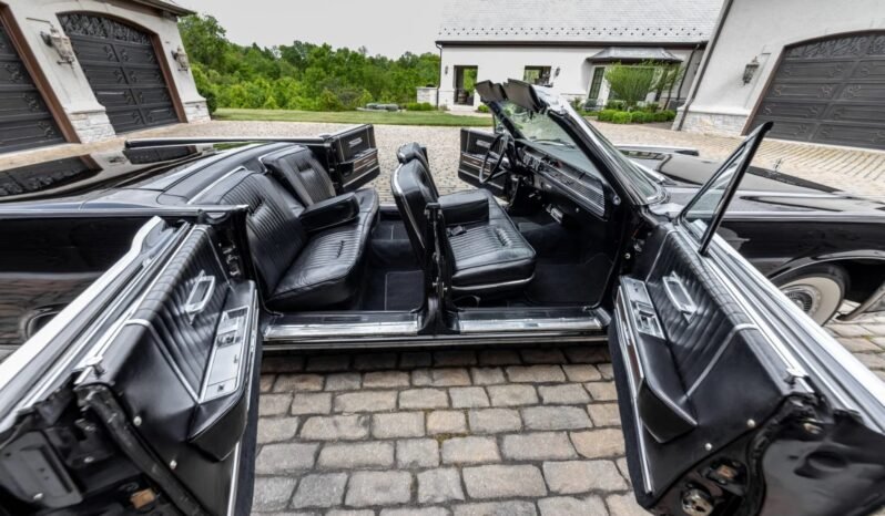 
								1964 Lincoln Continental V8 full									