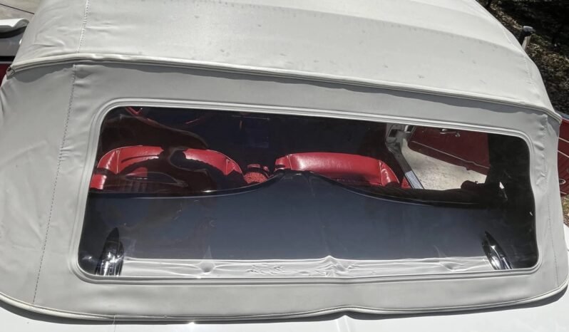 
								1962 Chevrolet Corvette V8 White full									