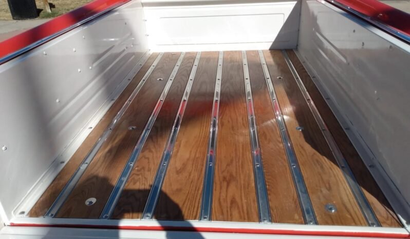 
								1956 Chevrolet 3100 Cameo full									