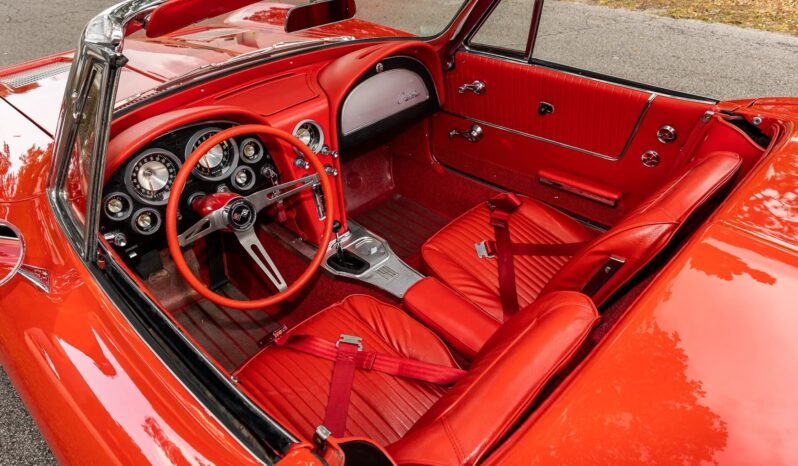 
								1963 Chevrolet Corvette Convertible full									