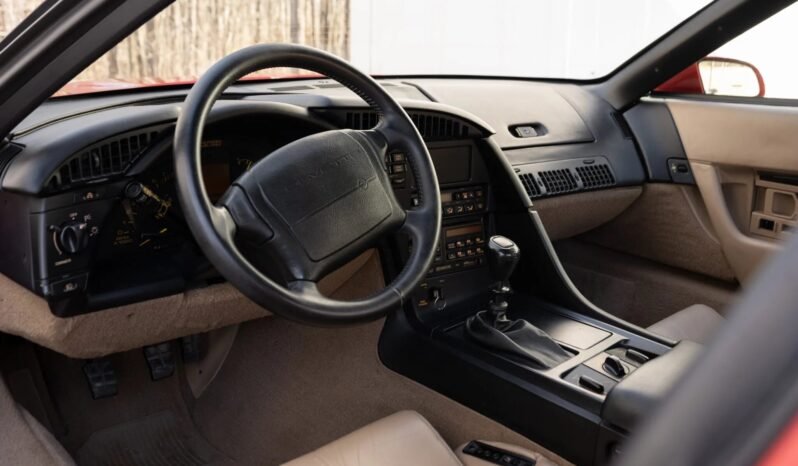 
								1993 Chevrolet Corvette ZR-1 V8 full									