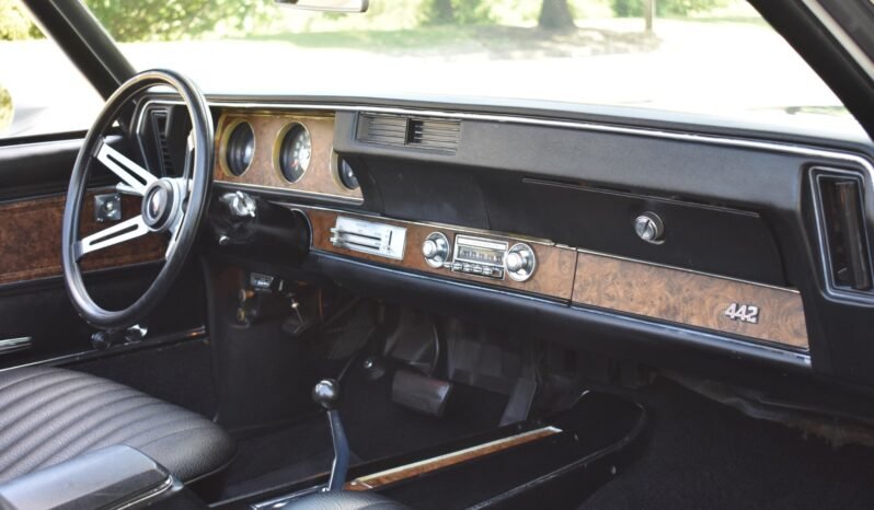 
								1970 Oldsmobile 442 W30 Convertible V8 full									