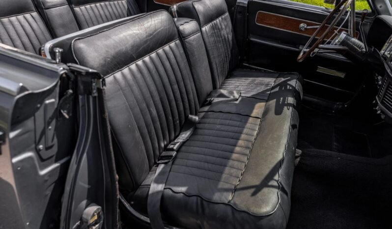 
								1963 Lincoln Continental Convertible V8 full									