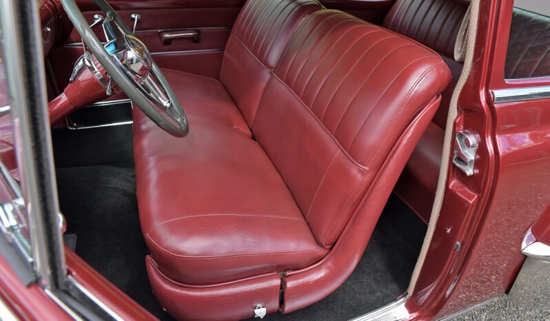 
								1950 Oldsmobile Rocket 88 Club Sedan full									