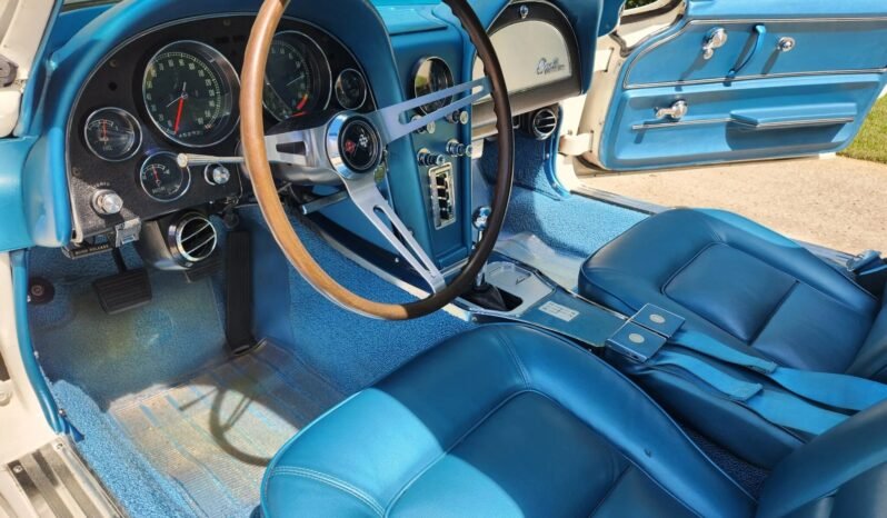 
								1965 Chevrolet Corvette Coupe full									