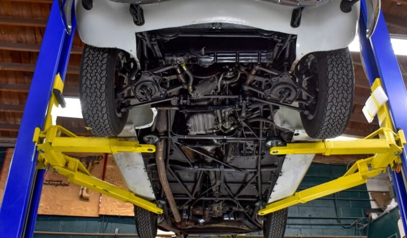 
								1961 Mercedes-Benz 300SL White full									