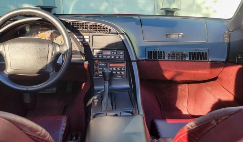 
								1993 Chevrolet Corvette 40th Anniversary full									