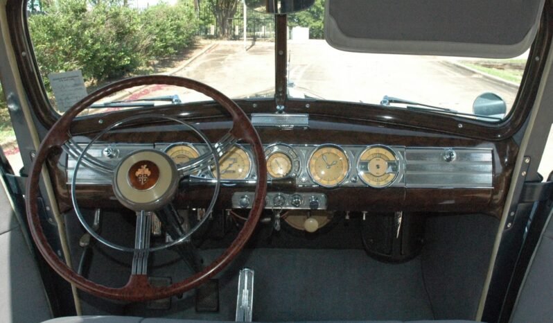 
								1939 Packard Twelve Club Sedan full									