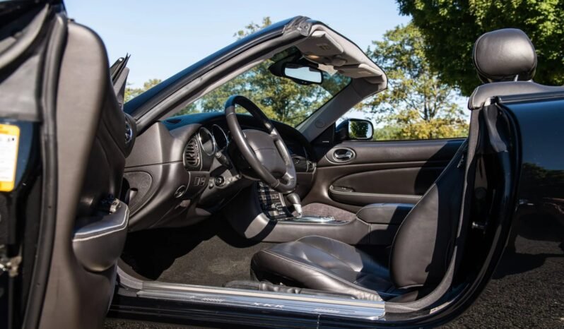 
								2006 Jaguar XKR full									