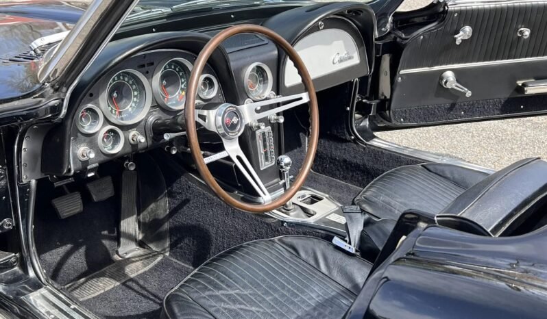 
								1964 Chevrolet C2 Corvette full									