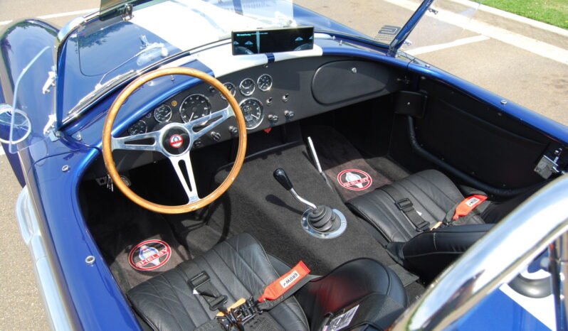 
								1965 Superformance MKIII 427 Shelby Cobra V8 full									