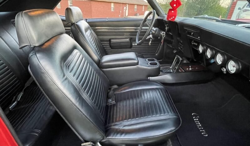 
								1969 Chevrolet Camaro ZZ4 V8 full									