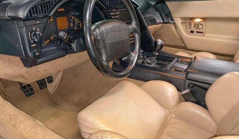 
								1992 Chevrolet Corvette V8 full									