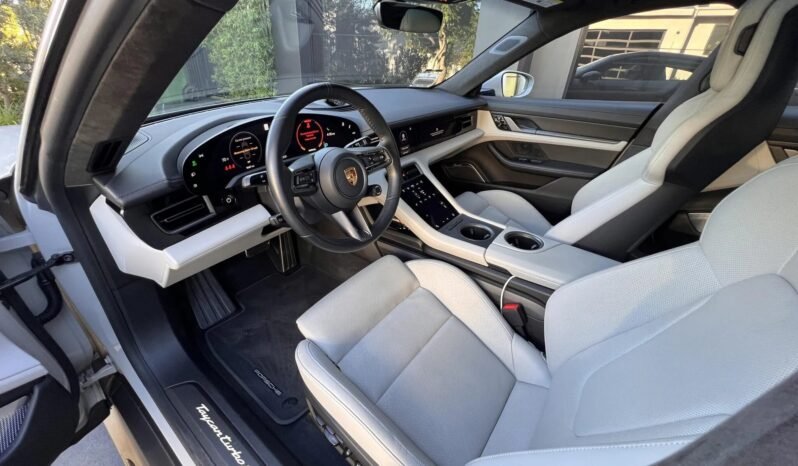 
								2021 Porsche Taycan Turbo S full									